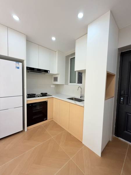 Housing image — Kitchen