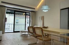 2BR Heritage Apartment near Jiashan Rd Metro with Floor-to-Ceiling Windows (L1/L10/L12)