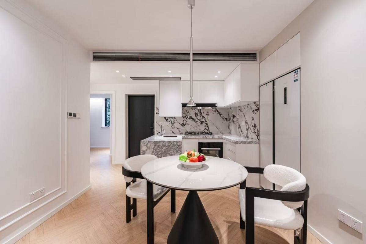 Housing image — Dining Area