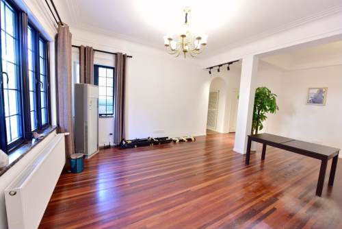 Housing image — Living Room