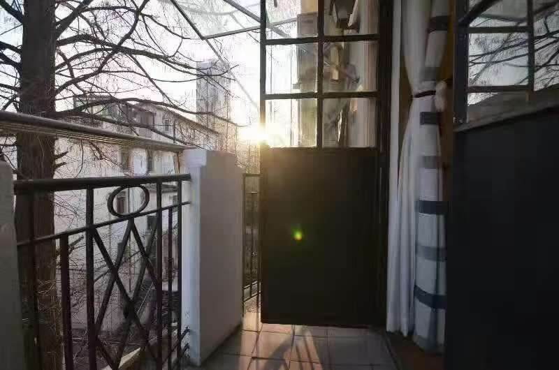 Housing image — Balcony