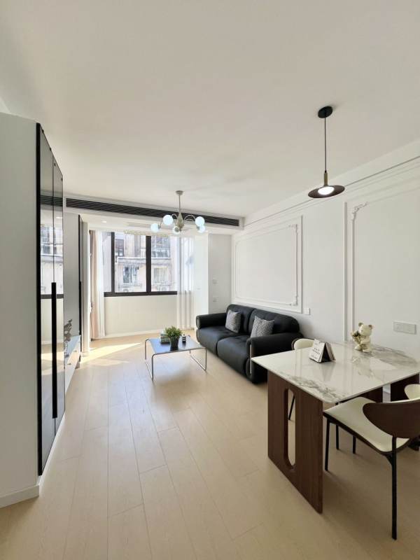 Housing image — Living Room