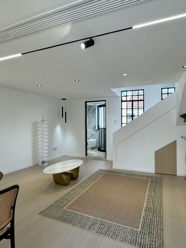 Housing image — Living Room