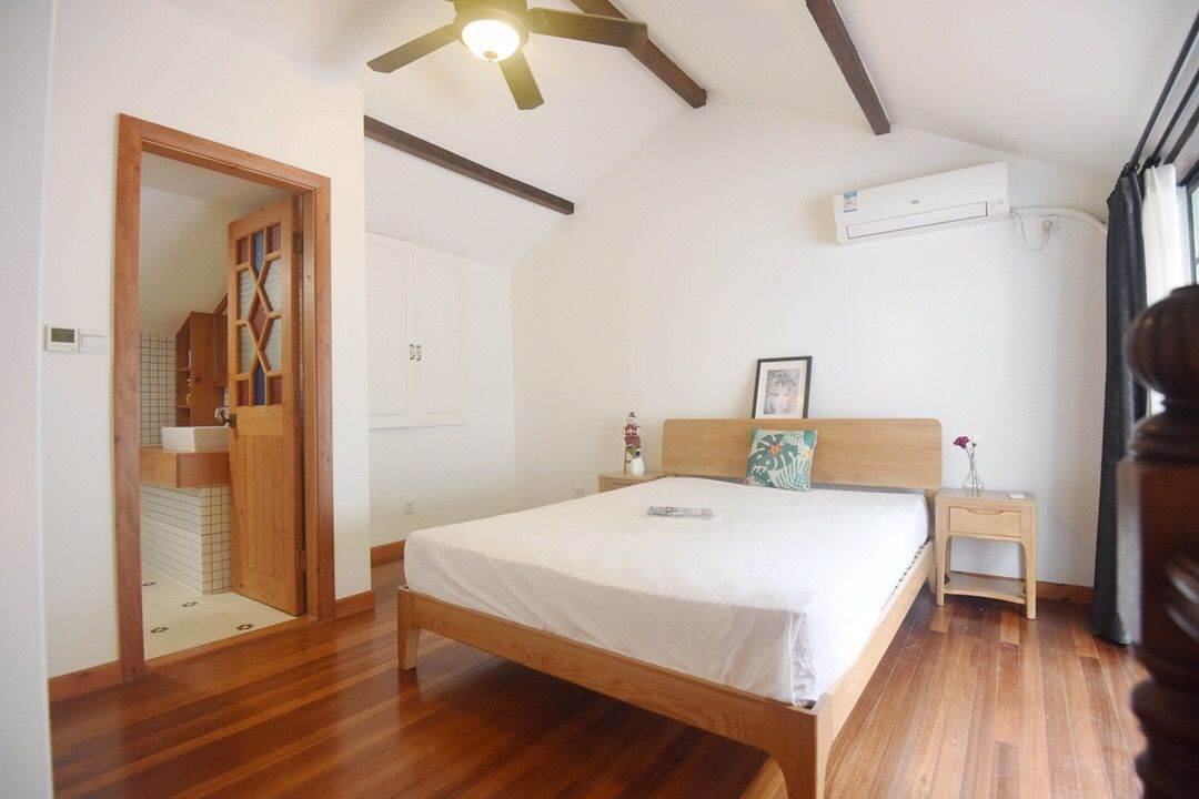 Housing image — Bedroom