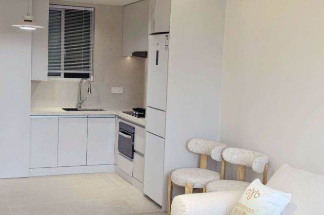 1BR Apartment near Jiaotong University Metro (L10/L11)