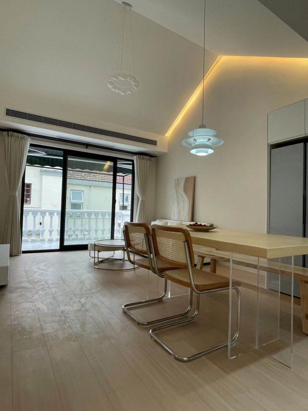 Housing image — Living Room