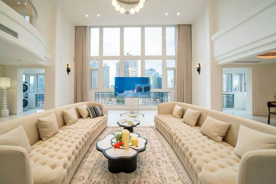 Housing image — Living Room
