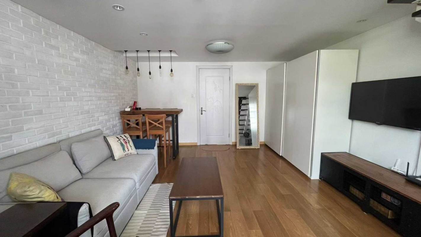 Housing image — Living Room