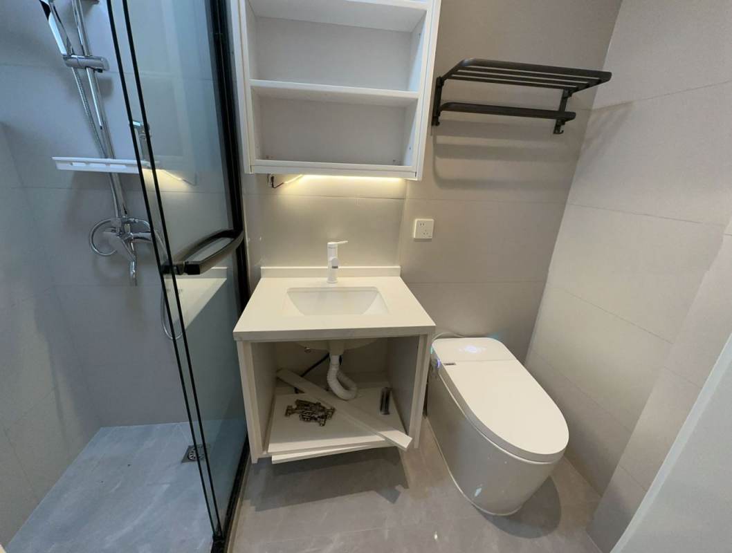 Housing image — Bathroom