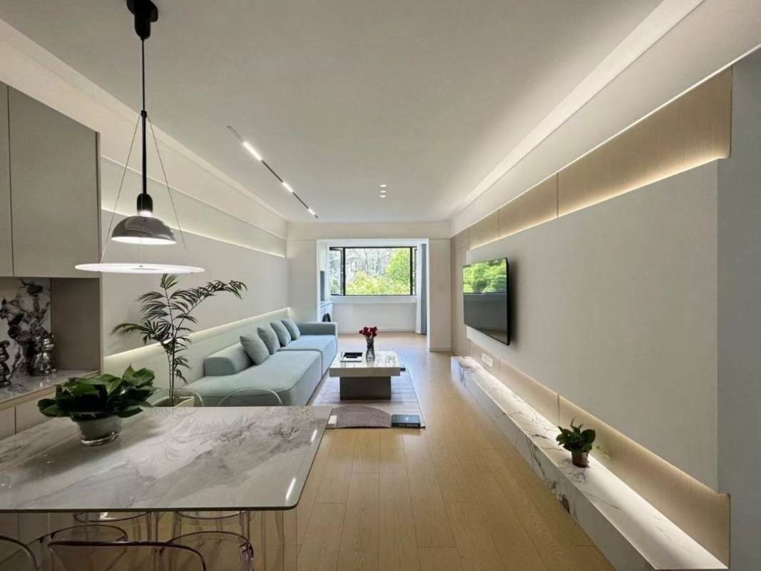Housing image — Living Room