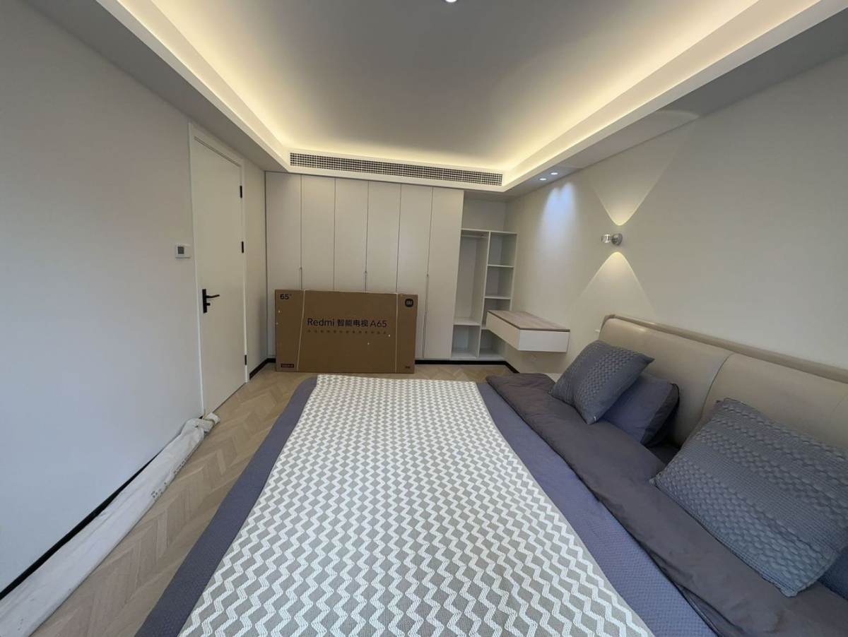 Housing image — Bedroom