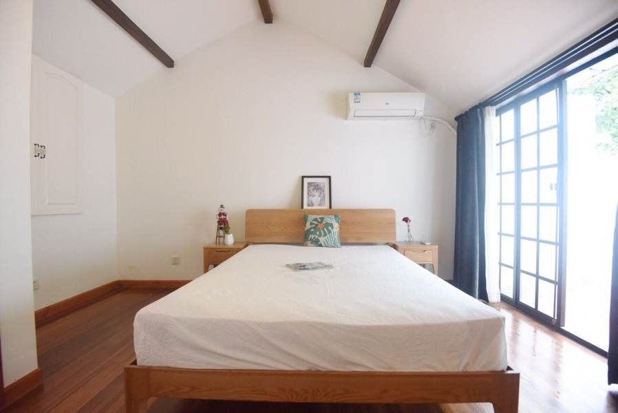 Housing image — Bedroom