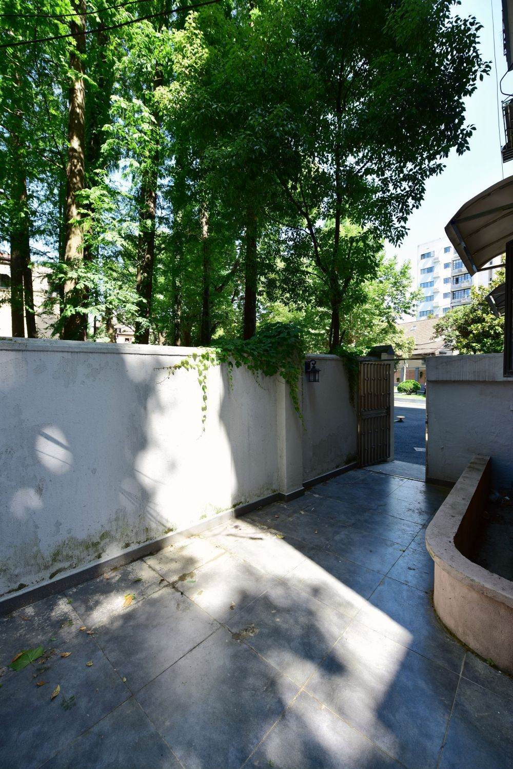 Housing image — Garden