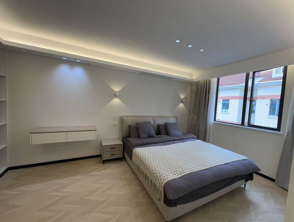 Housing image — Bedroom