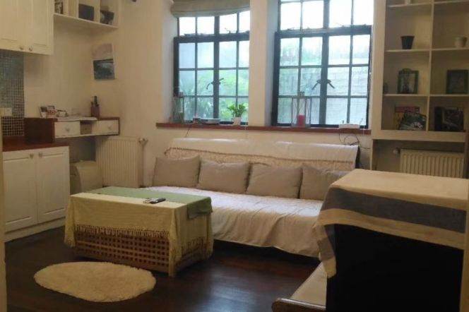 1BR Heritage Apartment in Old Xuhui with Private Garden