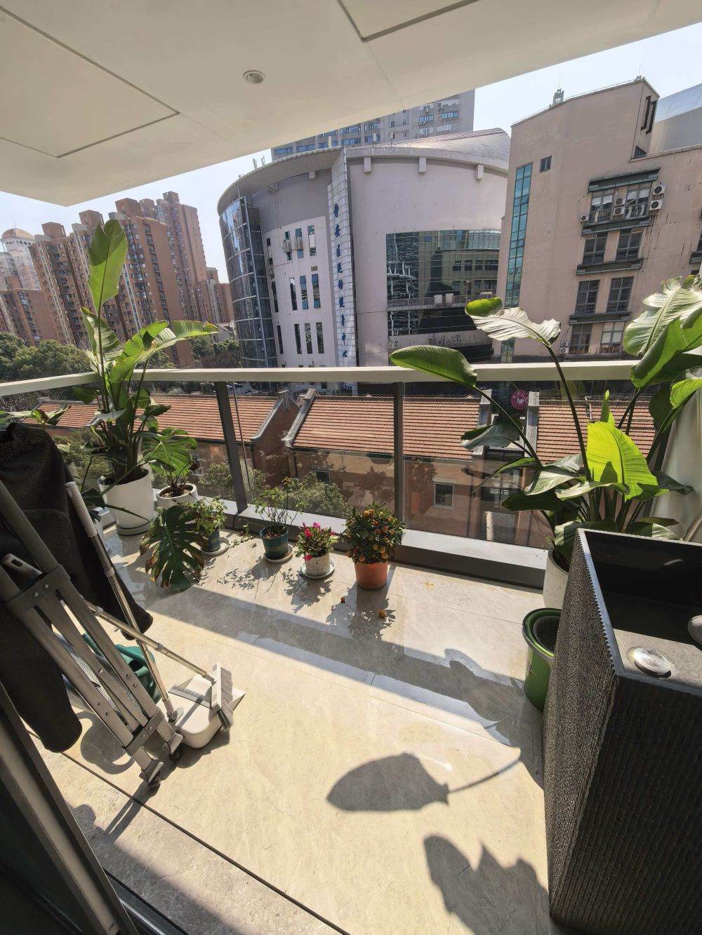 Housing image — Balcony