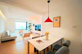 High-Floor Spacious 2BR Apartment near Zhenping Rd Metro (L3/L4/L7)