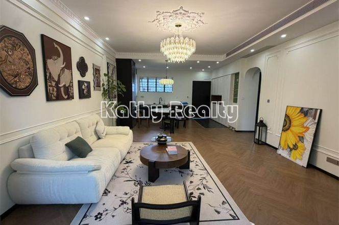 Spacious 2BR Heritage Apartment in Old Xuhui (L1/L7)