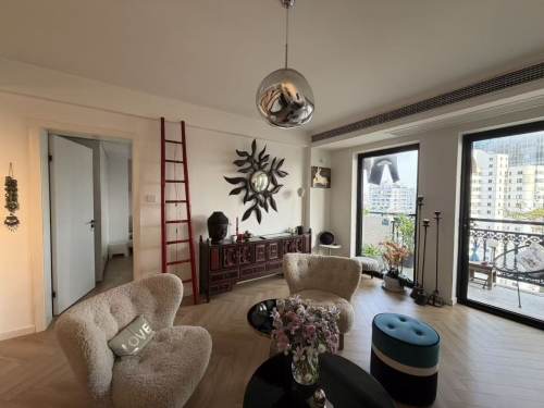 Housing image — Living Room