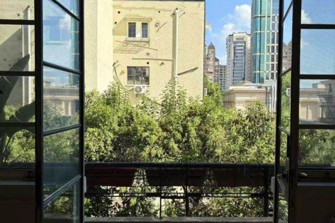 Spacious 2BR Apartment at Huaye Unit (L2/L12/L13)