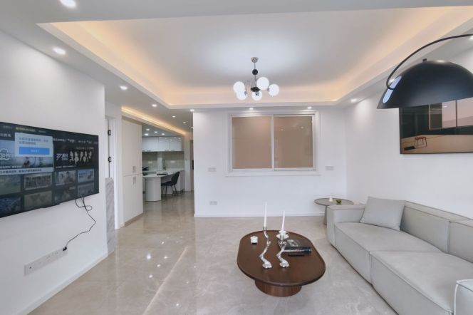 High-Floor 2BR Apartment near Shanghai Indoor Stadium Metro (L1/L4)