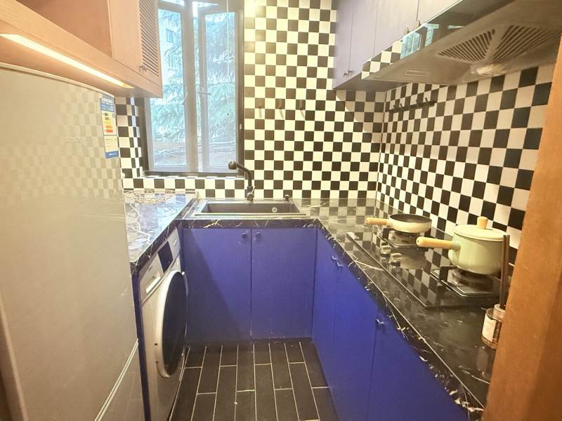 Housing image — Kitchen
