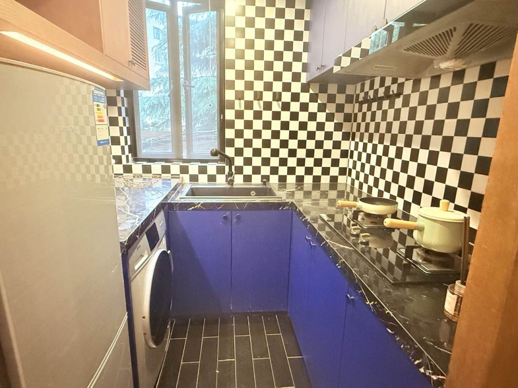 Housing image — Kitchen