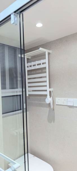 Housing image — Bathroom