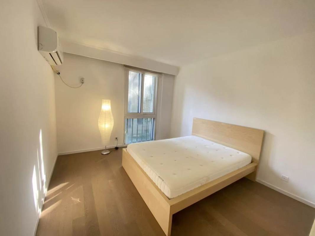 Housing image — Bedroom
