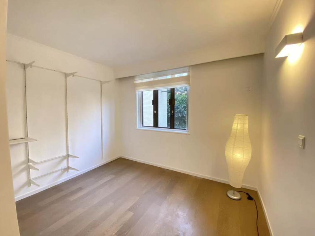 Housing image — Bedroom