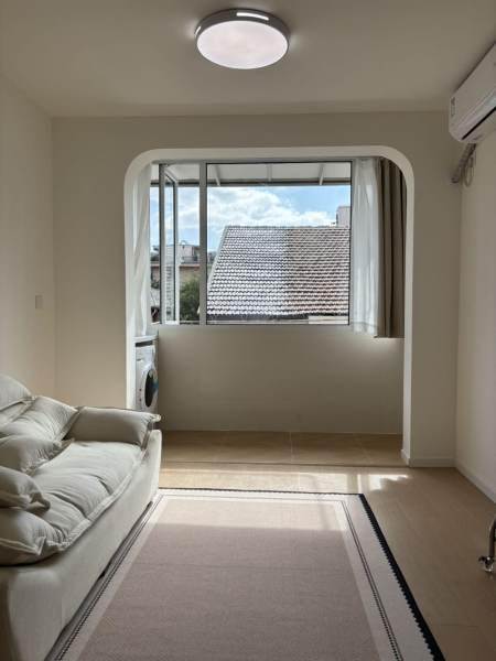 Housing image — Living Room