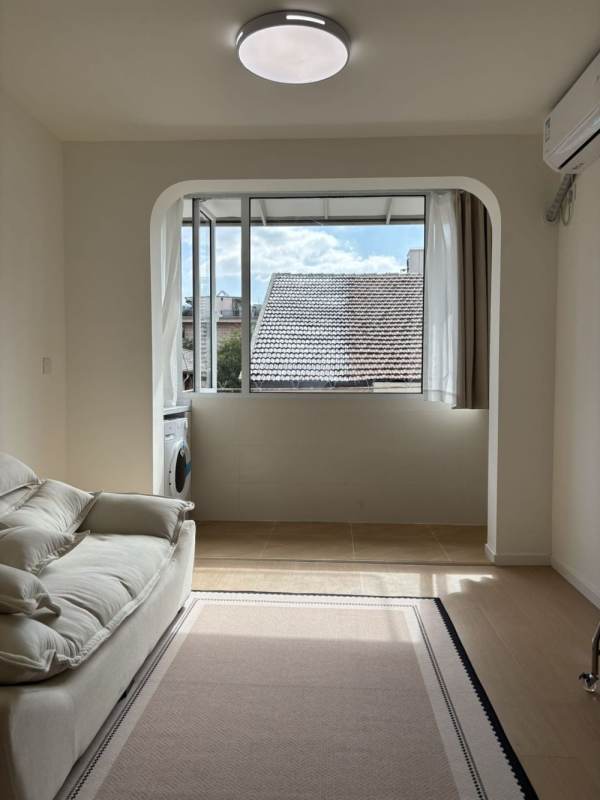 Housing image — Living Room