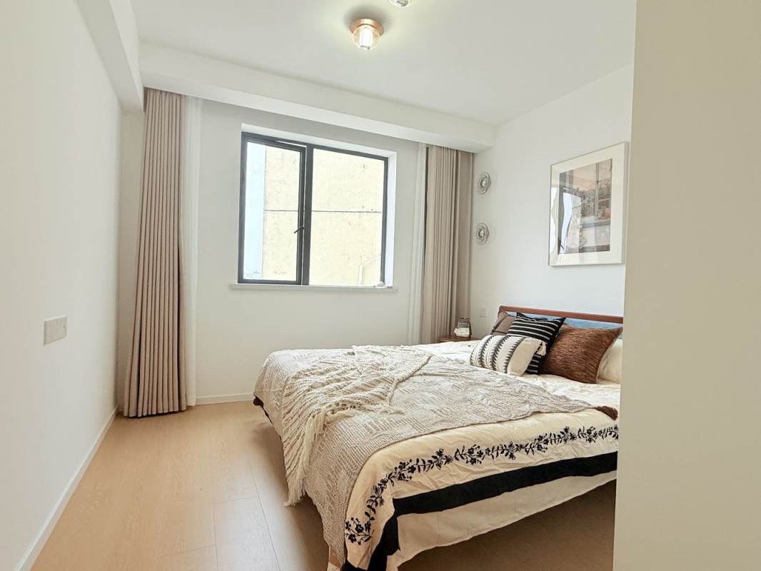 Housing image — Bedroom