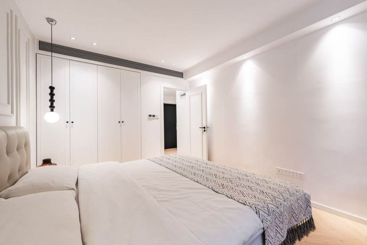 Housing image — Bedroom