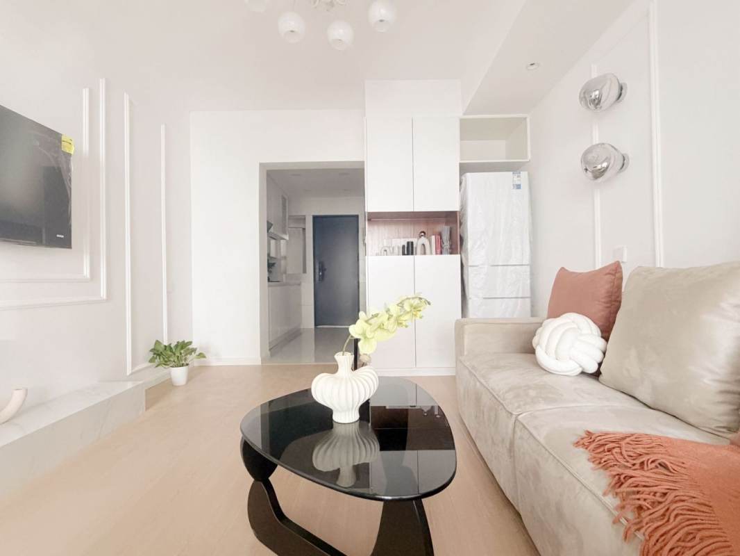 Housing image — Living Room