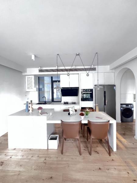 Housing image — Dining Area
