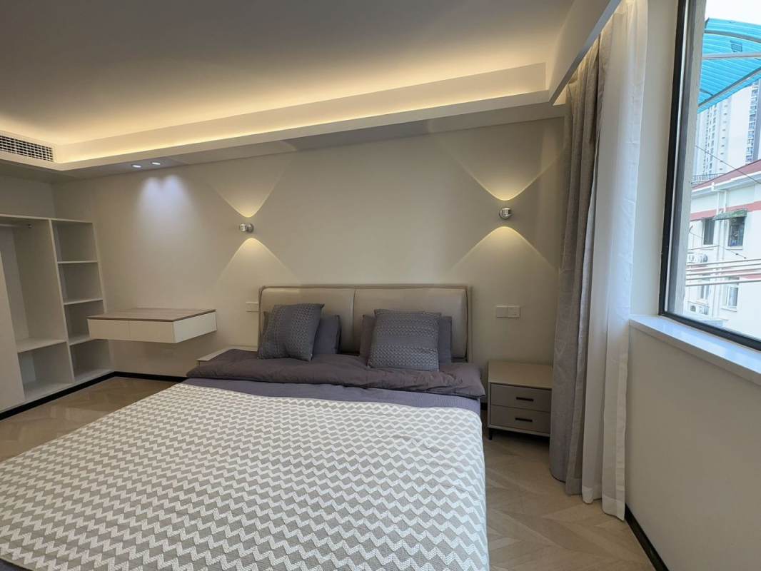 Housing image — Bedroom
