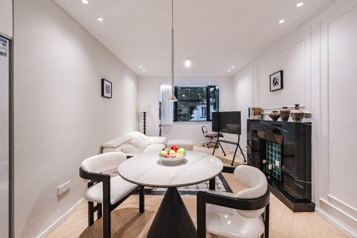 Housing image — Living Room