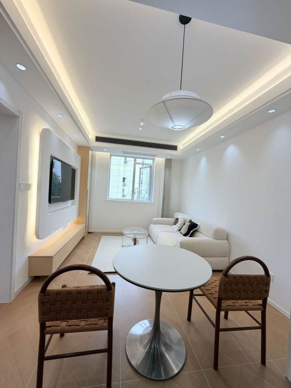 Housing image — Living Room