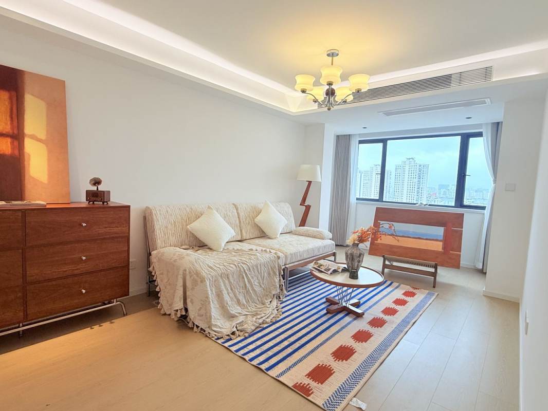 Housing image — Living Room