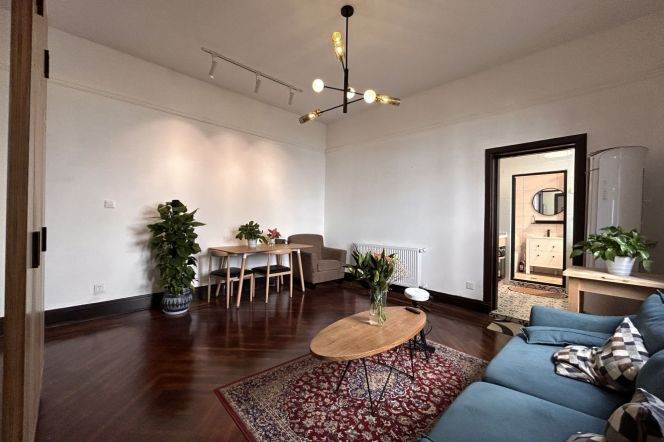 1BR Lane House in Old Xuhui (L9/L12)