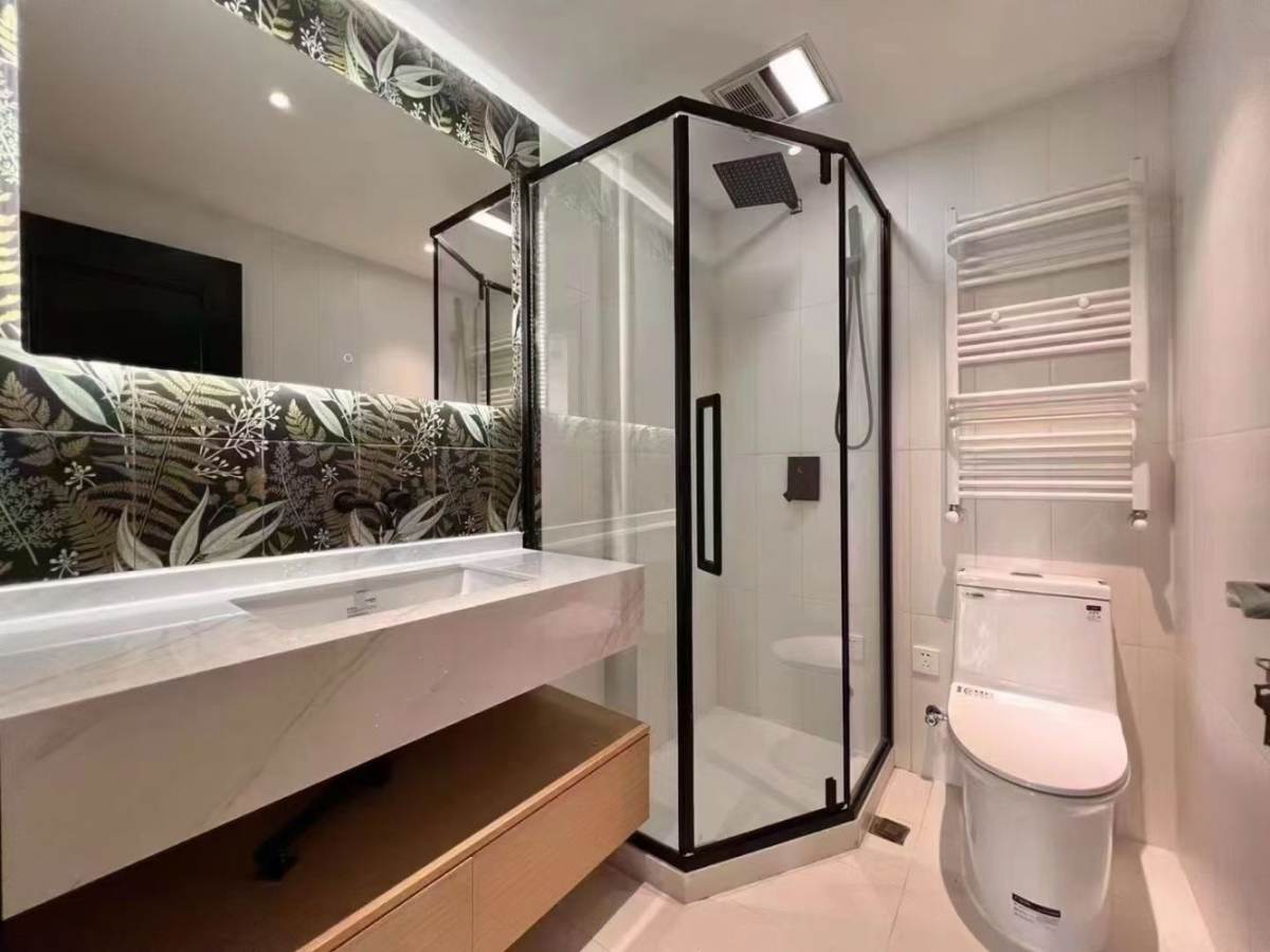 Housing image — Bathroom