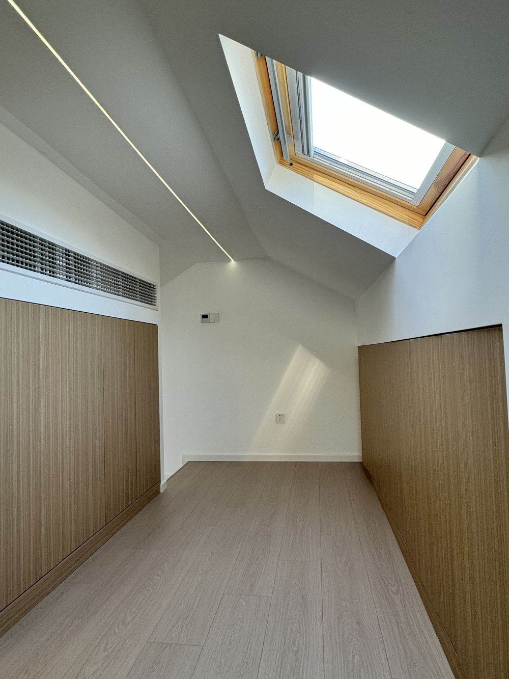 Housing image — Study