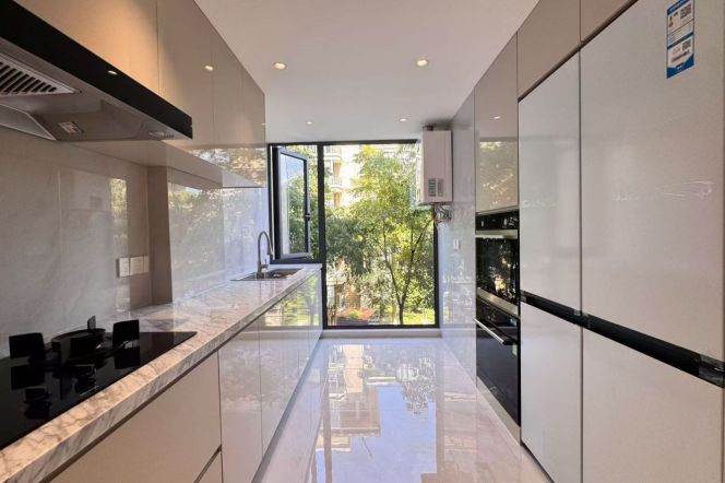3BR Apartment in Jing'an (L2/L11)