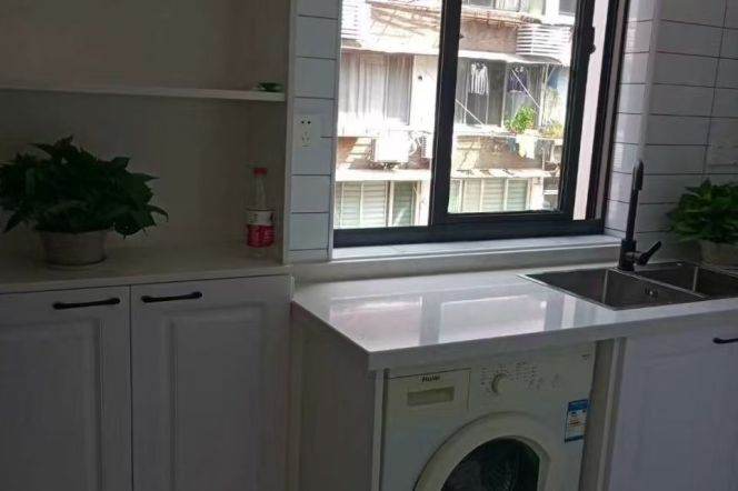 1BR Apartment near Jiaotong University Metro (L10/L11)