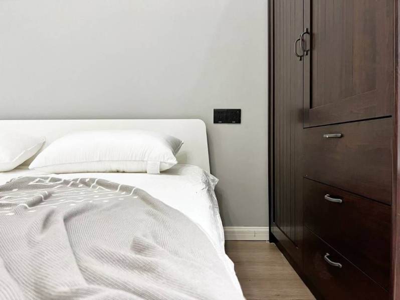 Housing image — Bedroom