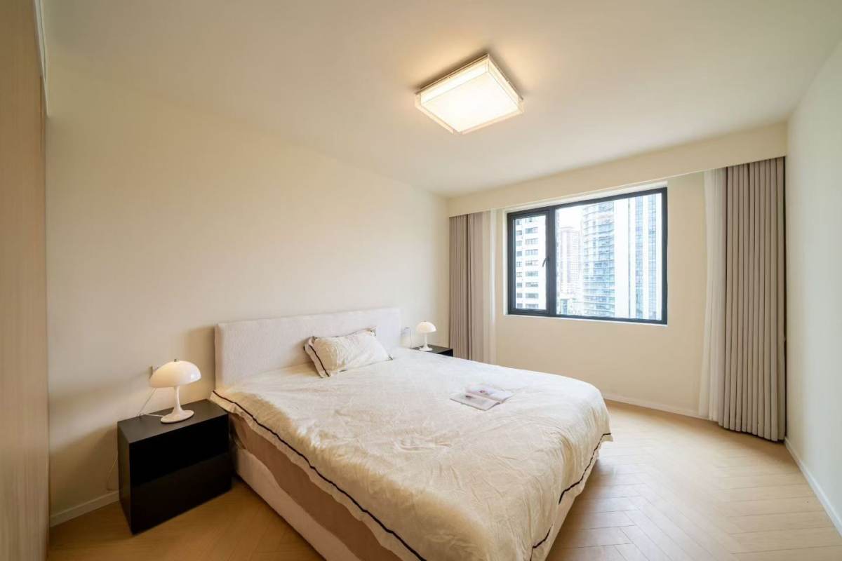 Housing image — Bedroom