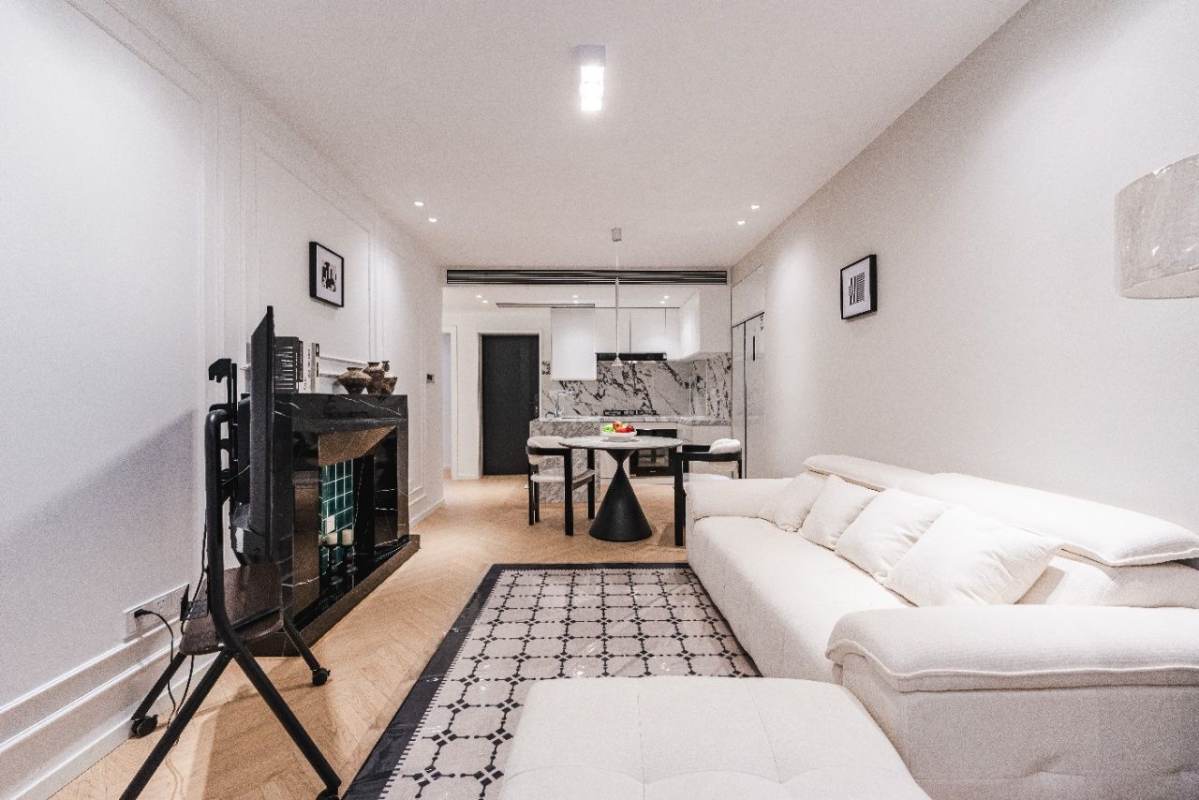 Housing image — Living Room