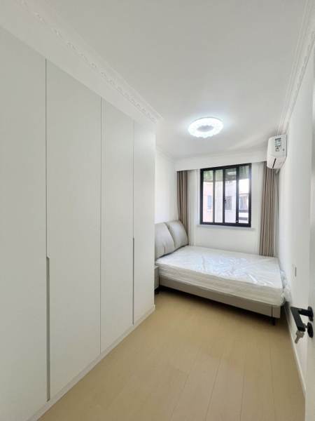 Housing image — Bedroom