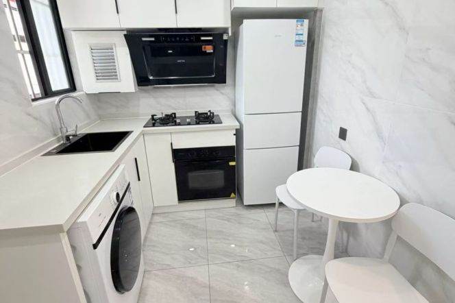 1BR Apartment near Zhongshan Park (L3/L4)